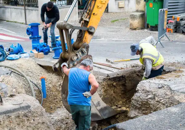 Chantier de raccordement au tout à l'égout en Hauts-de-Seine